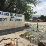 Les bandits brûlent des documents d’archives au palais de justice de Port-au-Prince