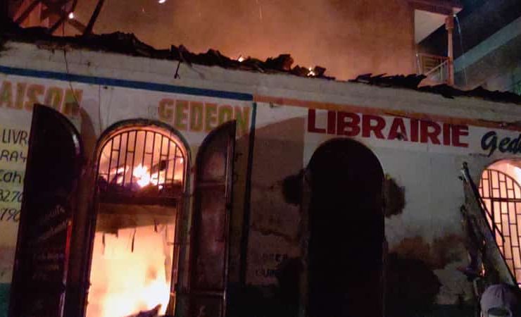 Un mort dans l’incendie d’une librairie au Cap-Haïtien