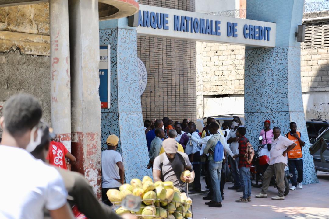 Réduction à 50% de l'horaire de fonctionnement des banques en Haïti