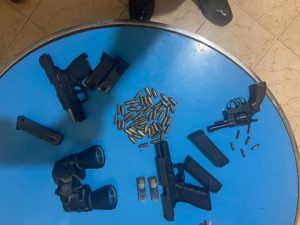 Deux individus arrêtés et des armes saisies à Lilavois