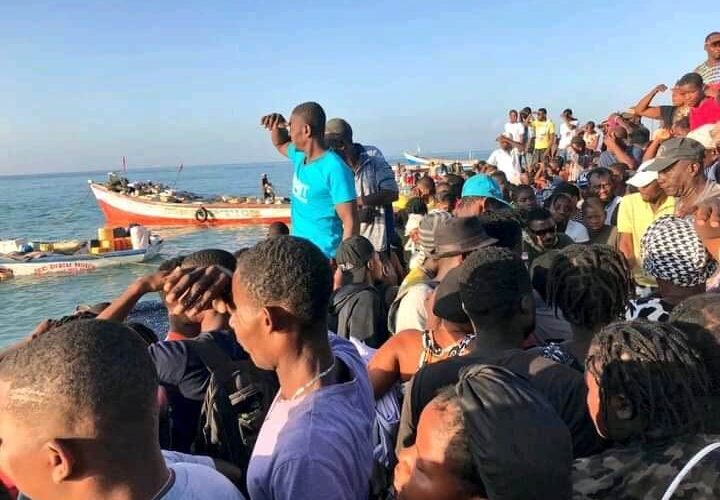 Collision de bateaux à Anse-à-Pitres