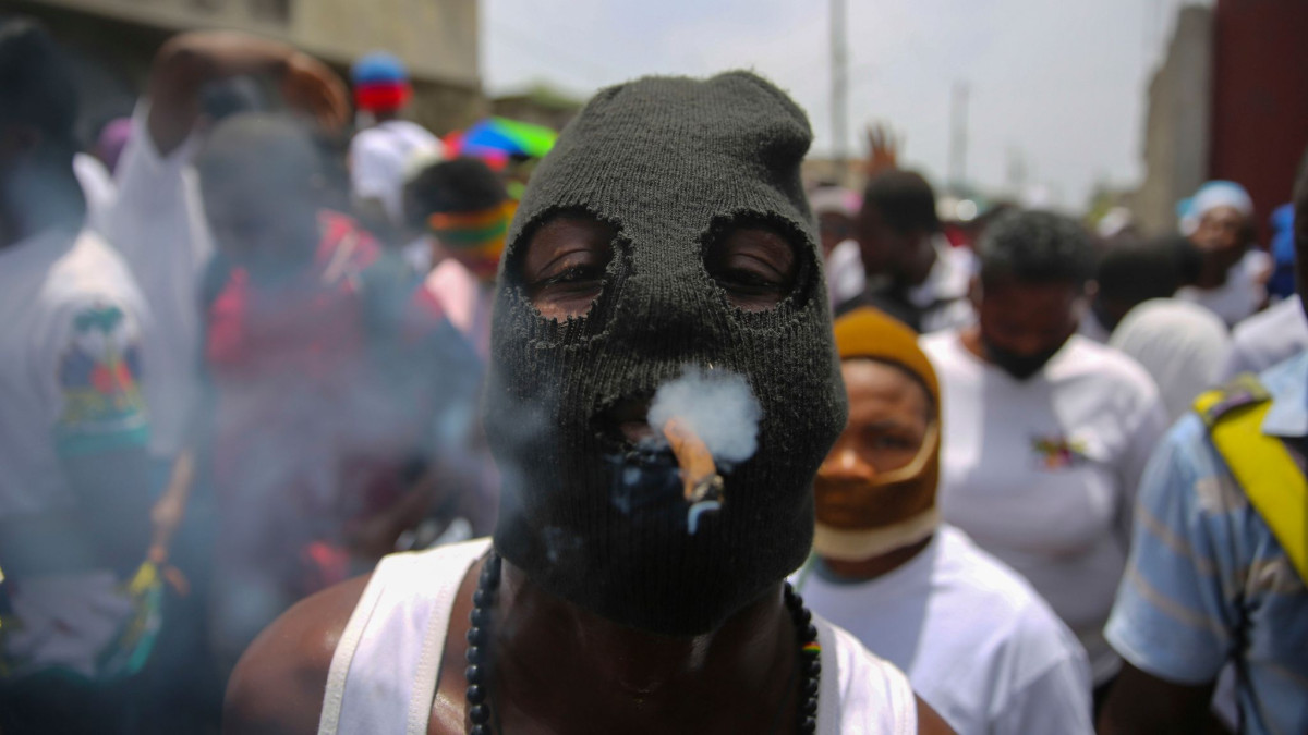 Des gangs rivaux sur leurs pieds de guerre au centre-ville de Port-au-Prince