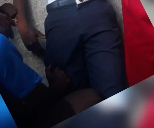 Un écolier tué par balles à Carrefour-feuilles