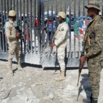 Le président dominicain Luis Abinader ordonne la fermeture des frontières avec Haïti