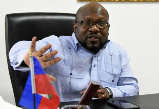 Conseil présidentiel : Smith Augustin remplace Dominique Dupuy qui a jeté l’éponge