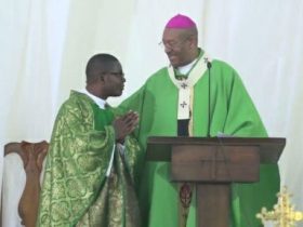 Un prêtre catholique enlevé et libéré immédiatement à Port-au-Prince