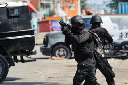 Nouvelle journée d’affrontements entre policiers et bandits en plein coeur de Port-au-Prince